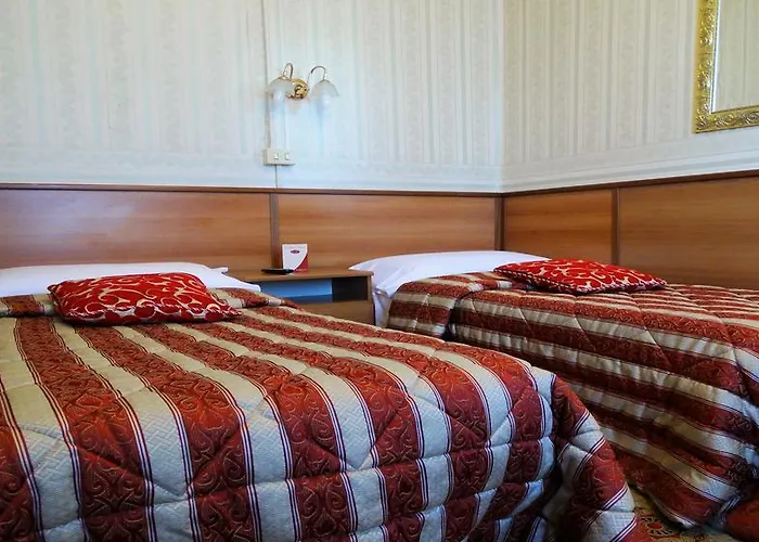 Cristina Hotel